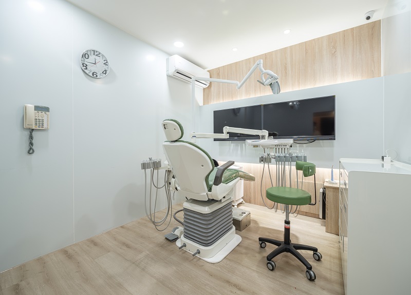 晶晶台中植牙中心–診療椅